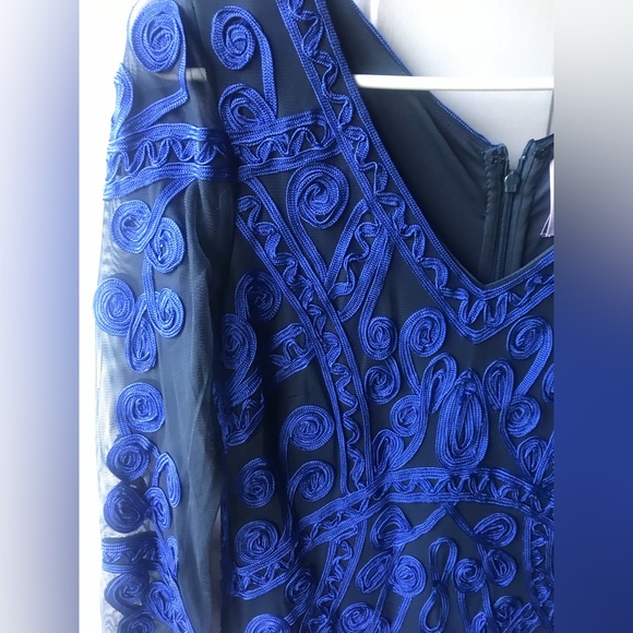 NWT $320 JS Collections stunning blue dress sheer sleeves  size 2 - Picture 3 of 9